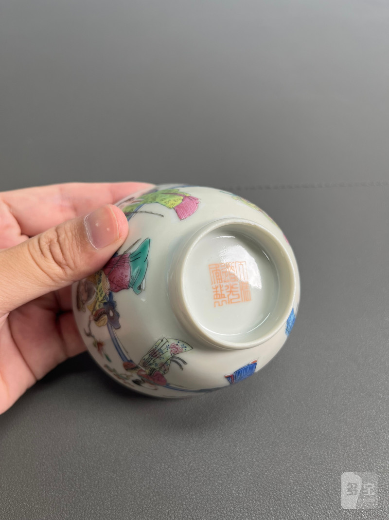清道光  粉彩“十二花神”图盖碗 - 图9
